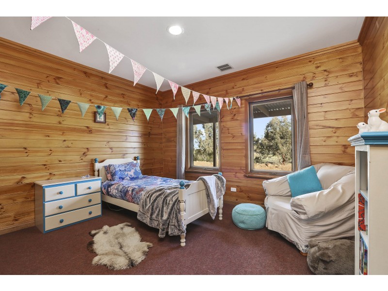 85 McIntosh Road, Little River VIC 3211