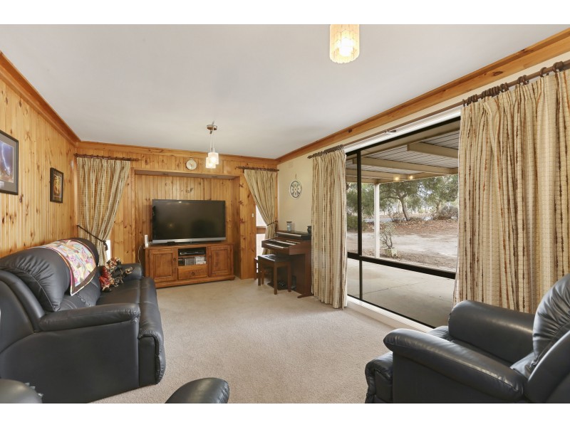 2180-2182 Ballan Road, Anakie VIC 3221