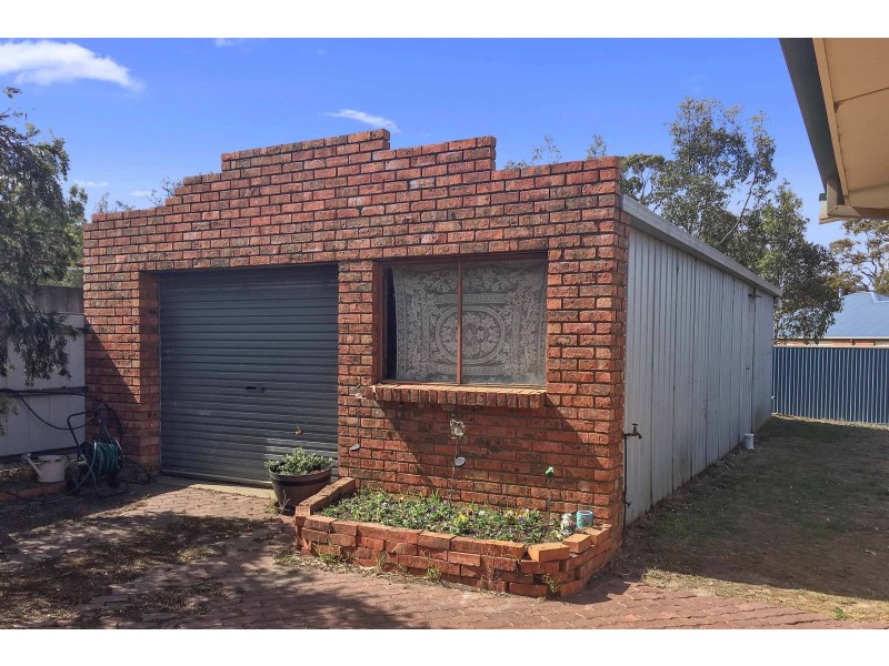 2180-2182 Ballan Road, Anakie VIC 3221