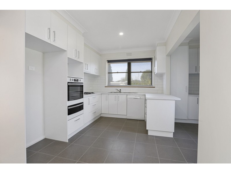 1 Iowa Street, Corio VIC 3214