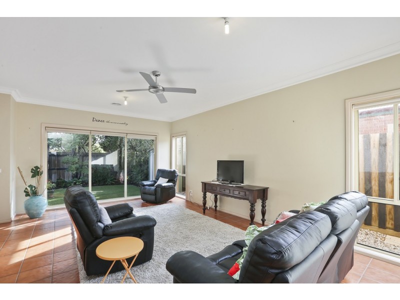 13 Reliance Avenue, Lara VIC 3212
