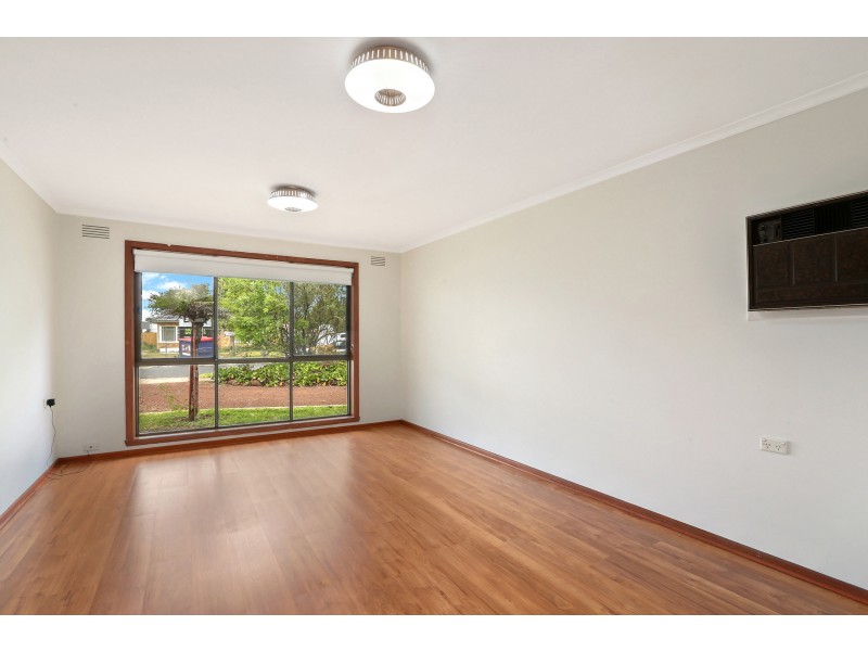 1 Pine Avenue, North Shore VIC 3214