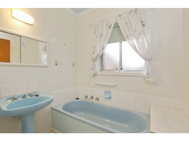 9 Sheridan Street, Hamlyn Heights VIC 3215