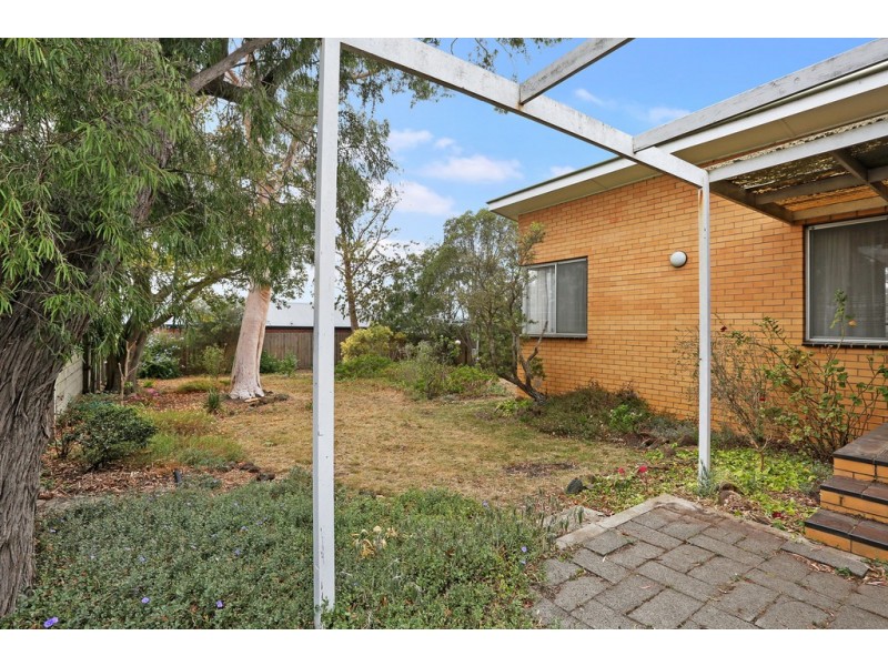 9 Sheridan Street, Hamlyn Heights VIC 3215