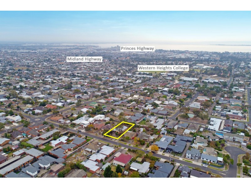 9 Sheridan Street, Hamlyn Heights VIC 3215