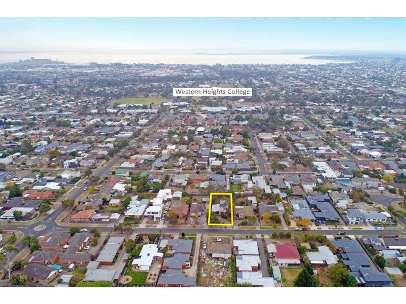 9 Sheridan Street, Hamlyn Heights VIC 3215