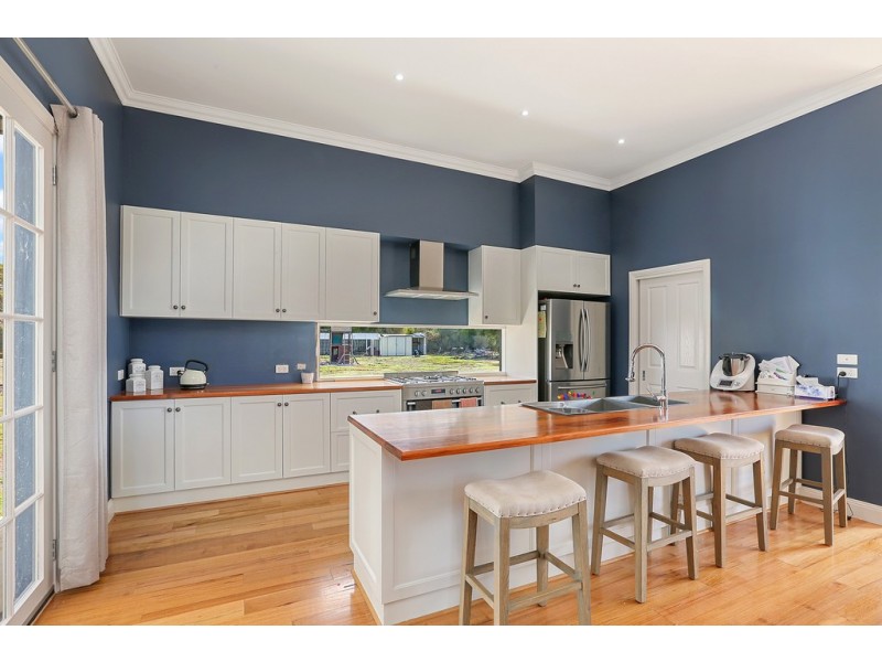 15 Constantine Drive, Lara VIC 3212