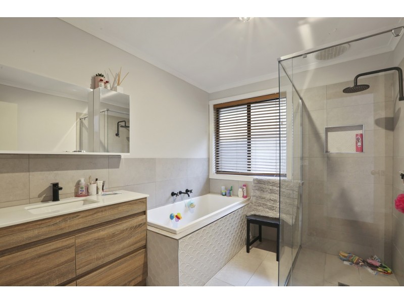 14 Teesdale Court, Lara VIC 3212