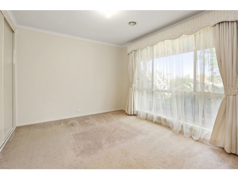 9 Blackbird Circuit, Lara VIC 3212