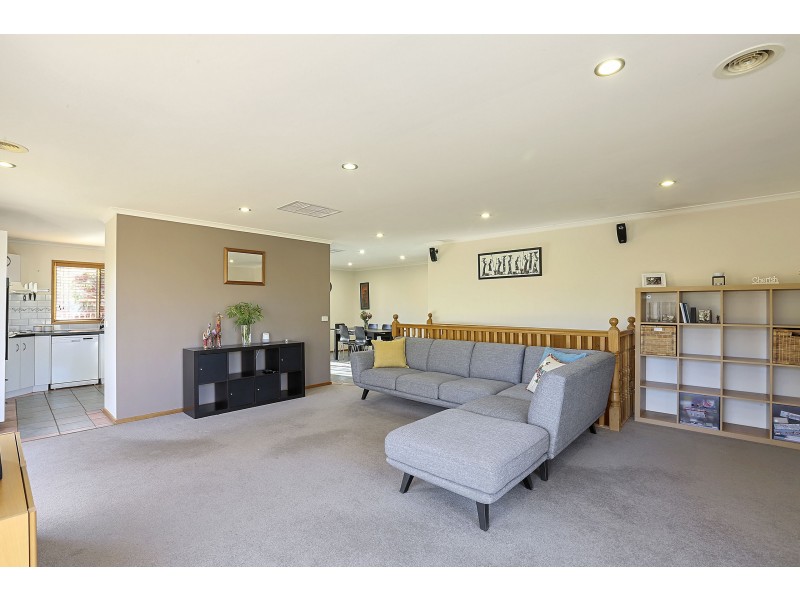 8 Scarlett Grove, Lara VIC 3212