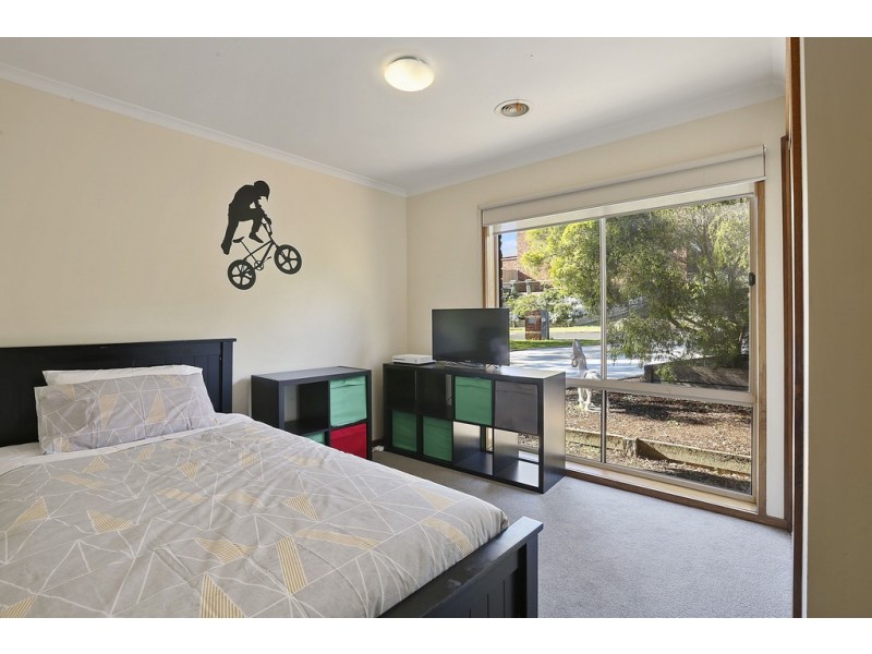 8 Scarlett Grove, Lara VIC 3212