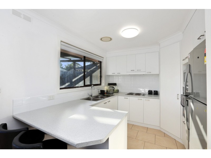 17 Sheeran Crescent, Lara VIC 3212