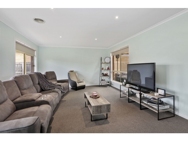 17 Felicity Court, Lara VIC 3212