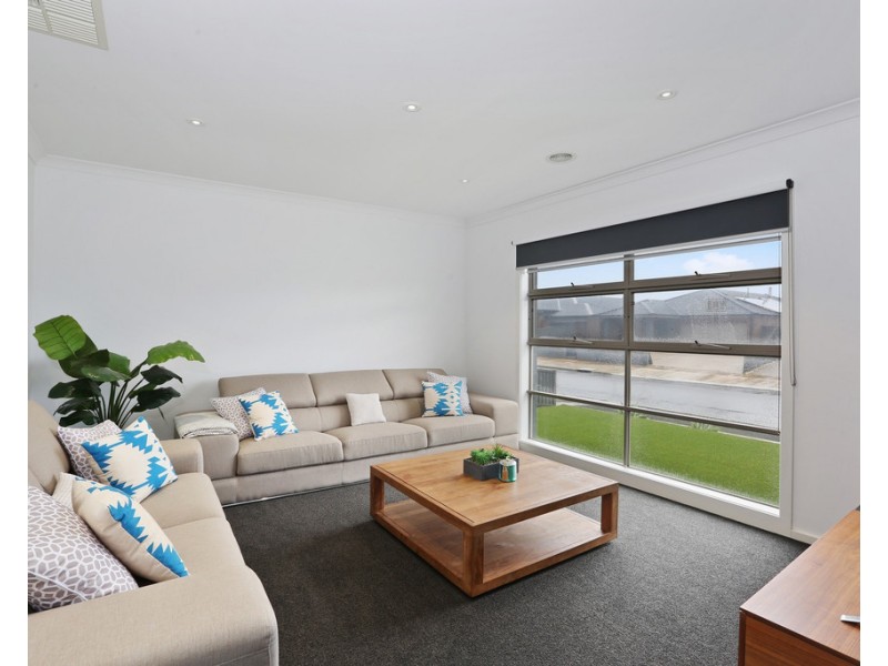 5 Wathaurong Drive, Lara VIC 3212