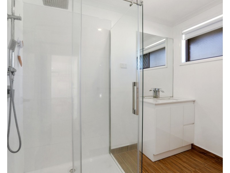 2/15 Jania Street, Lara VIC 3212