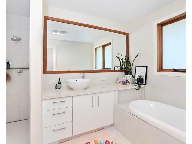 30 Kiddle Drive, Lara VIC 3212