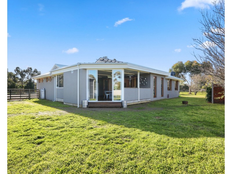 30 Kiddle Drive, Lara VIC 3212