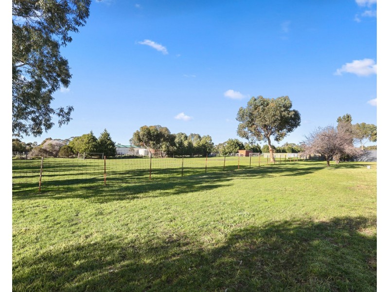 30 Kiddle Drive, Lara VIC 3212