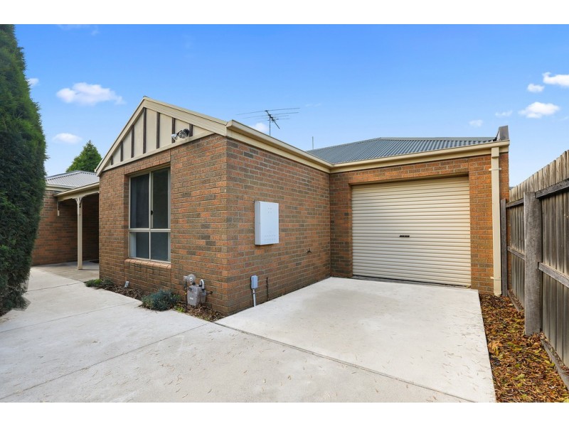 2/22 Brownlow Court, Lara VIC 3212