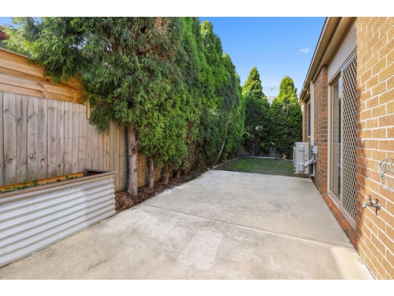 2/22 Brownlow Court, Lara VIC 3212