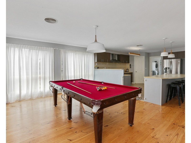 8 Cypress Court, Lara VIC 3212