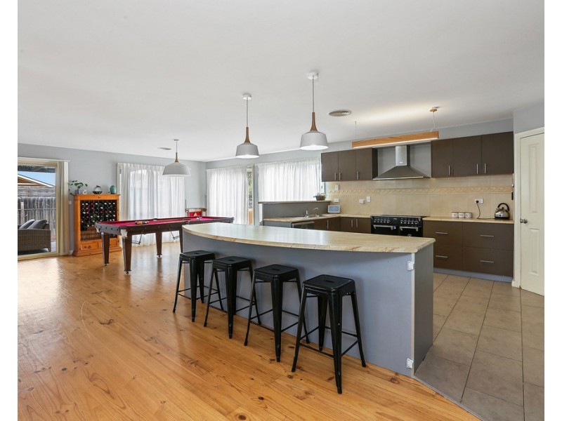 8 Cypress Court, Lara VIC 3212