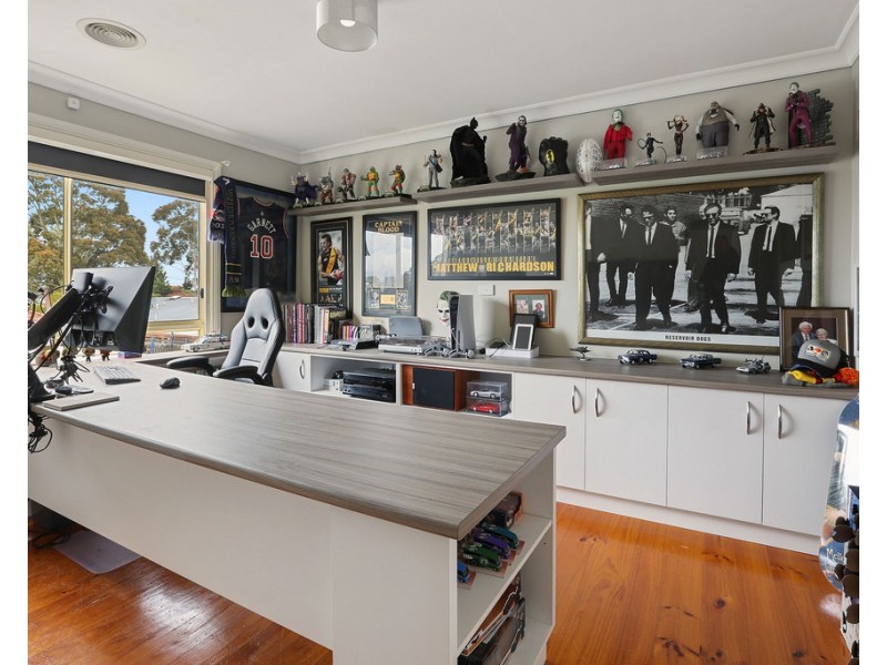 8 Cypress Court, Lara VIC 3212