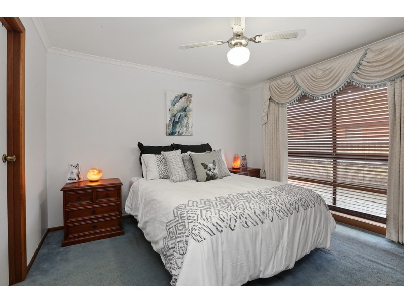 18 Leonora Court, Corio VIC 3214