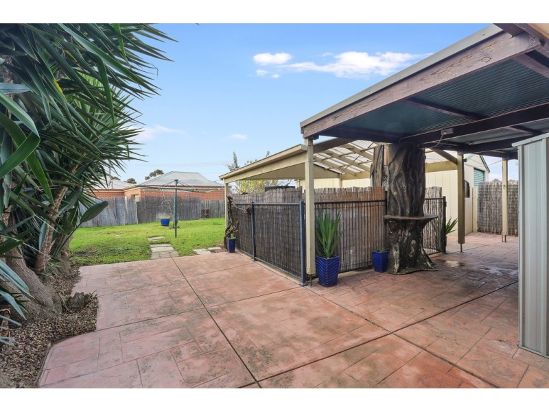 18 Leonora Court, Corio VIC 3214