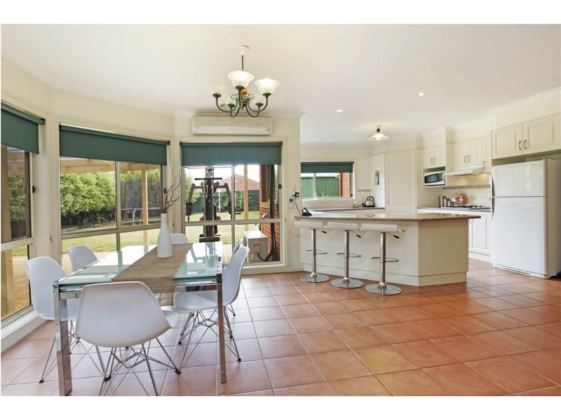 25 Magpie Close, Lara VIC 3212