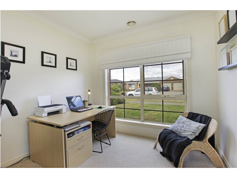 25 Magpie Close, Lara VIC 3212
