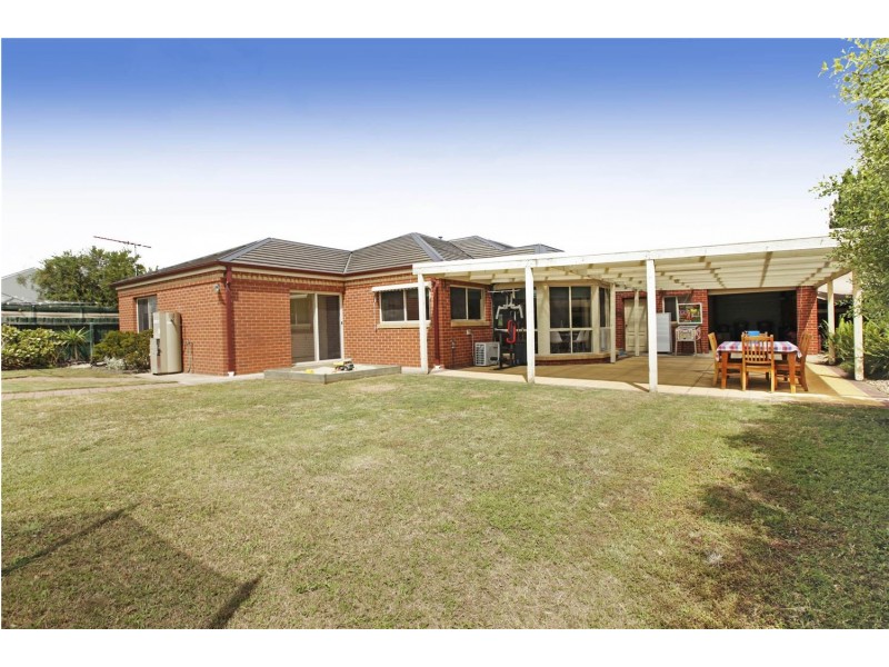 25 Magpie Close, Lara VIC 3212