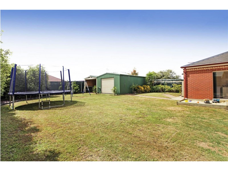 25 Magpie Close, Lara VIC 3212