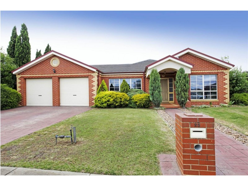 25 Magpie Close, Lara VIC 3212