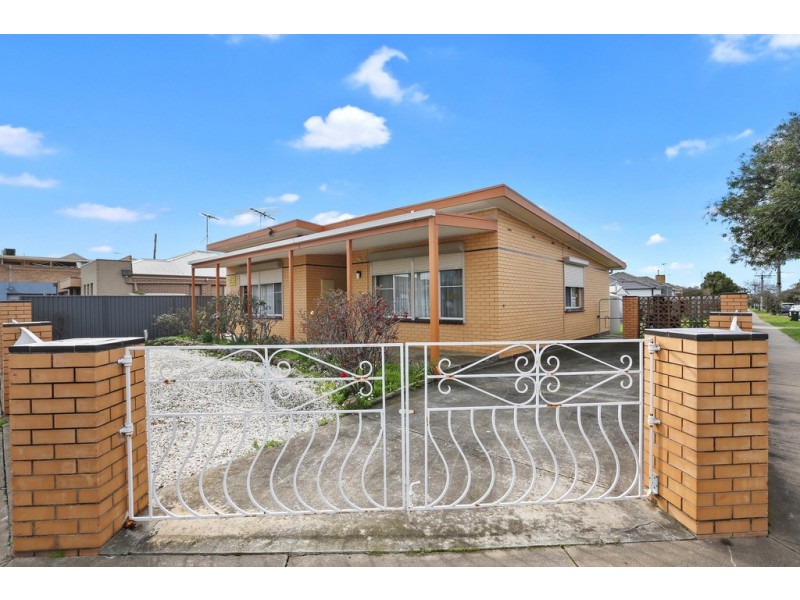 32 Tallinn Street, Bell Park VIC 3215