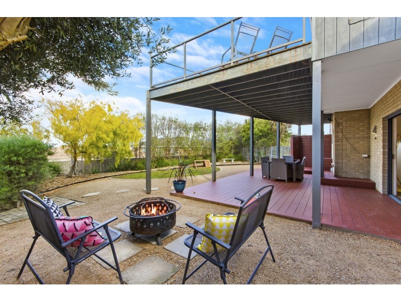 7-9 Hillbank Close, Hamlyn Heights VIC 3215