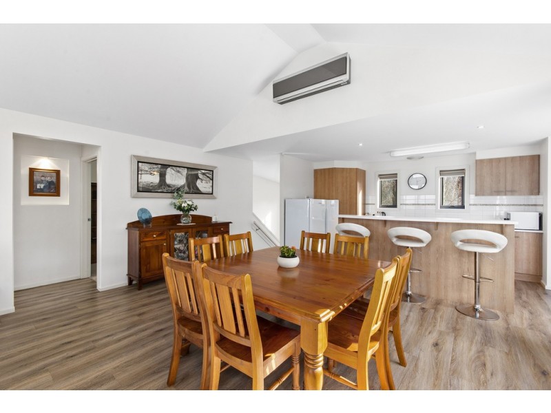 7-9 Hillbank Close, Hamlyn Heights VIC 3215