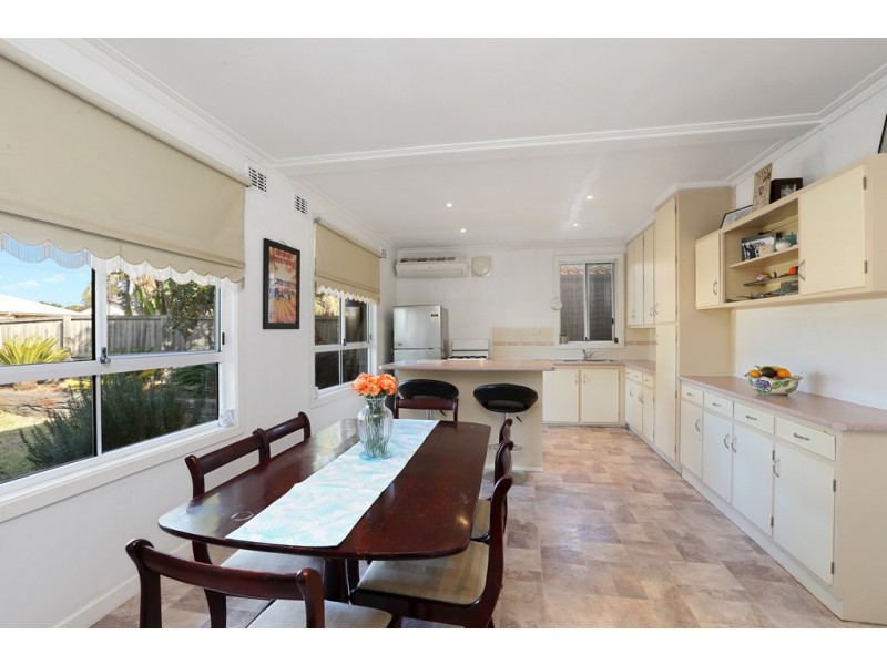 37 Gardenia Grove, Norlane VIC 3214