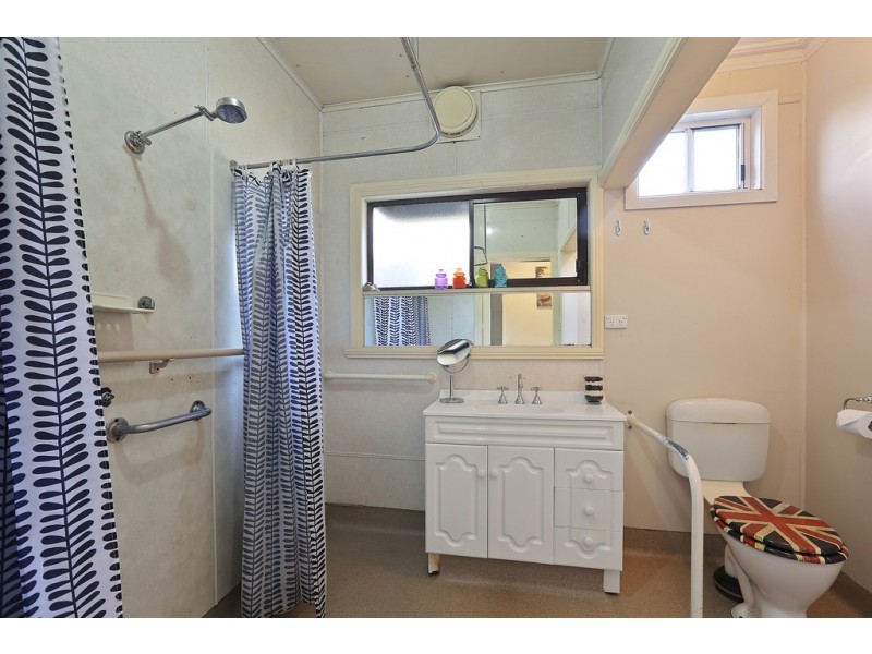 37 Gardenia Grove, Norlane VIC 3214