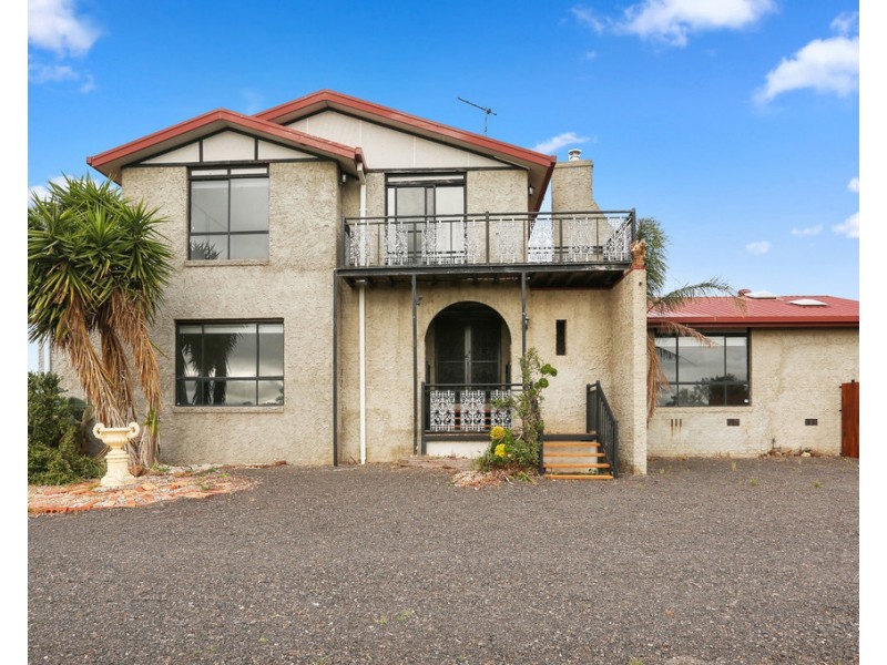 300 Patullos Road, Lara VIC 3212