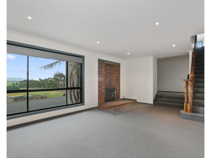 300 Patullos Road, Lara VIC 3212