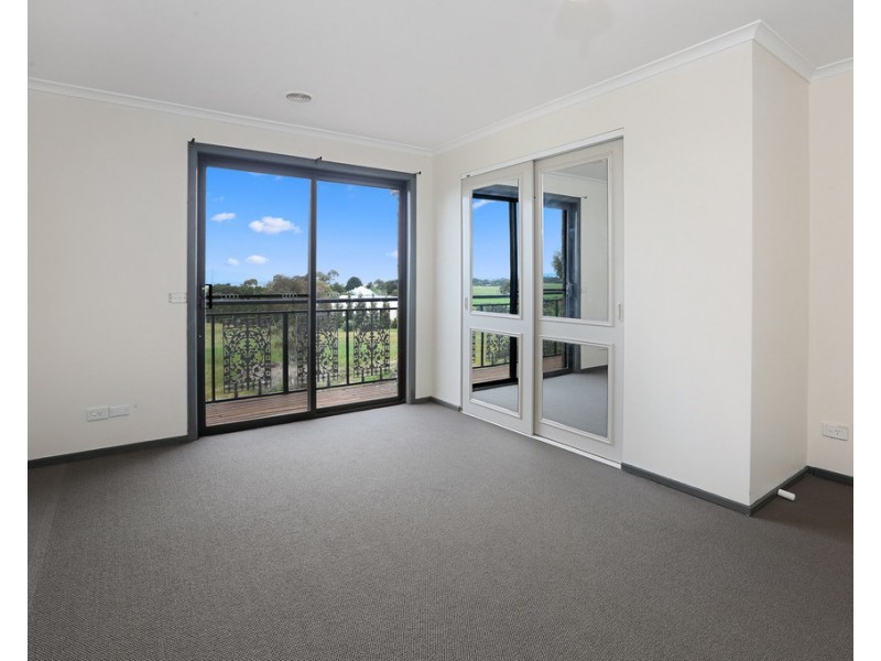 300 Patullos Road, Lara VIC 3212