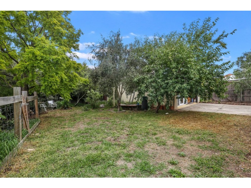 12 Reliance Avenue, Lara VIC 3212