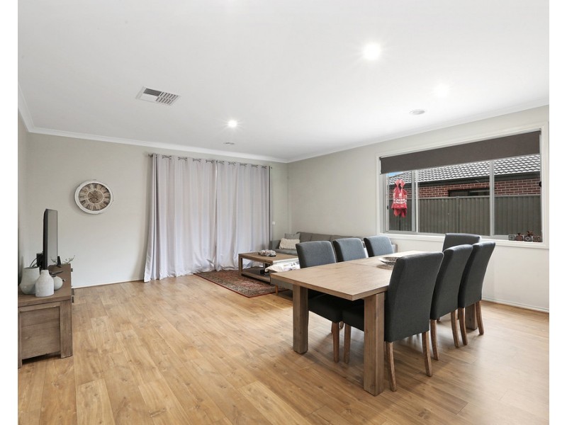 5 Canterbury Road West, Lara VIC 3212