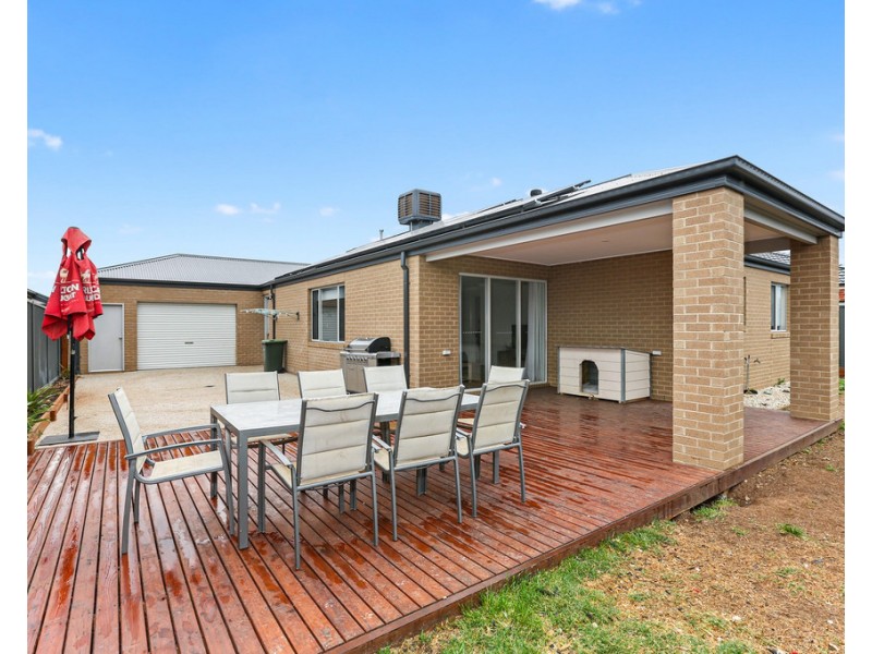 5 Canterbury Road West, Lara VIC 3212