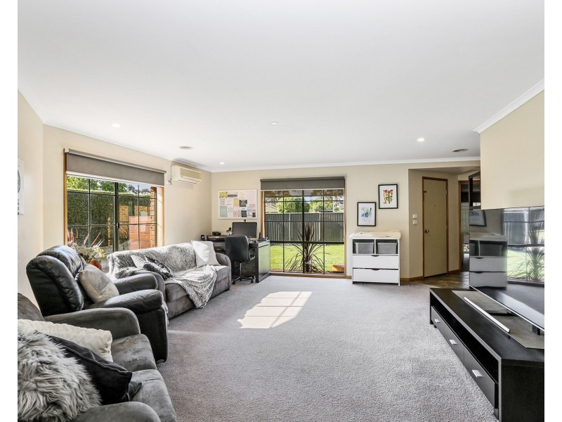 13 Sherwood Grove, Lara VIC 3212