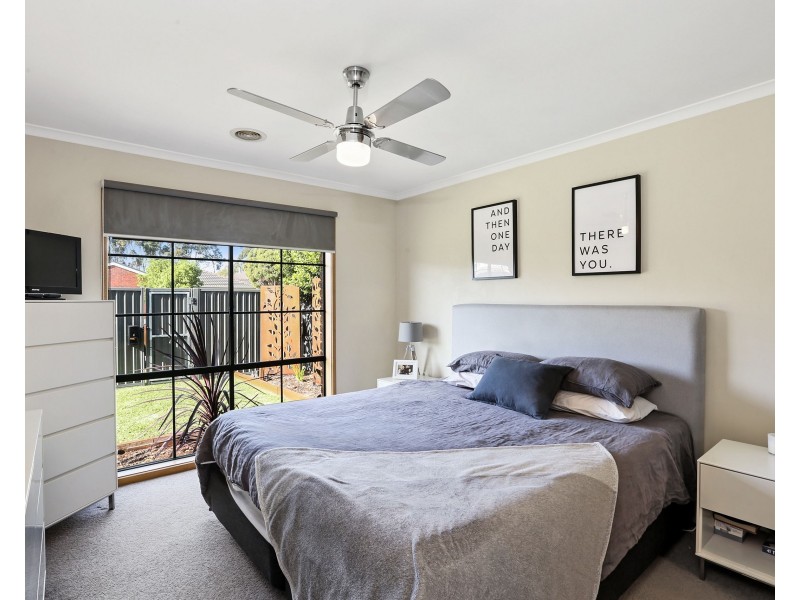 13 Sherwood Grove, Lara VIC 3212