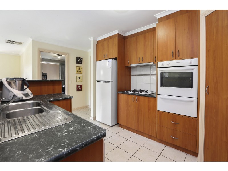 1 Marconi Place, Lara VIC 3212