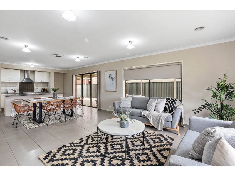 40 Moorhen Drive, Lara VIC 3212