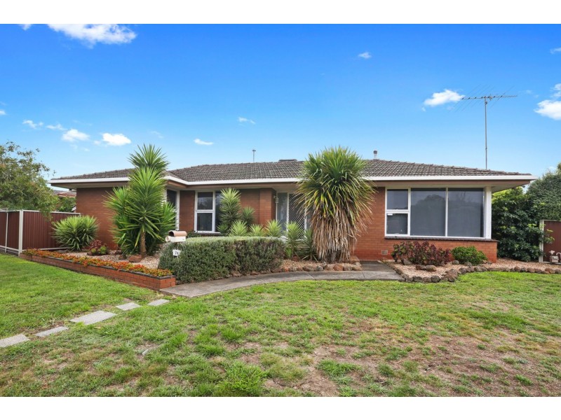 24 Fairfield Avenue, Belmont VIC 3216